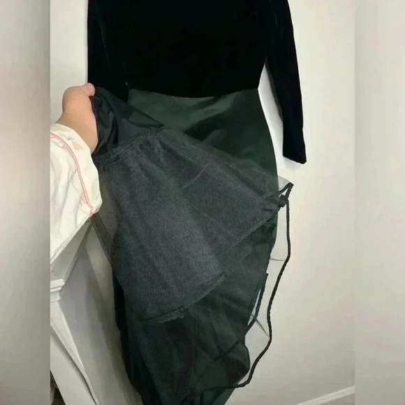 Catherine Regehr Vancouver Velvet Maxi Dress Size Medium - Picture 2 of 10